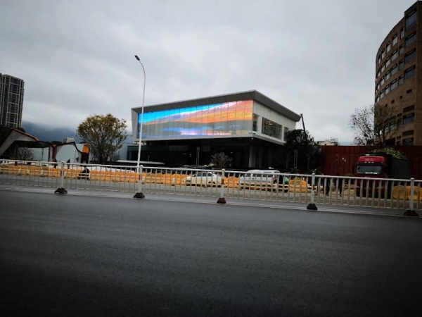 福州金科·嘉迪广场LED幕墙屏P10.42