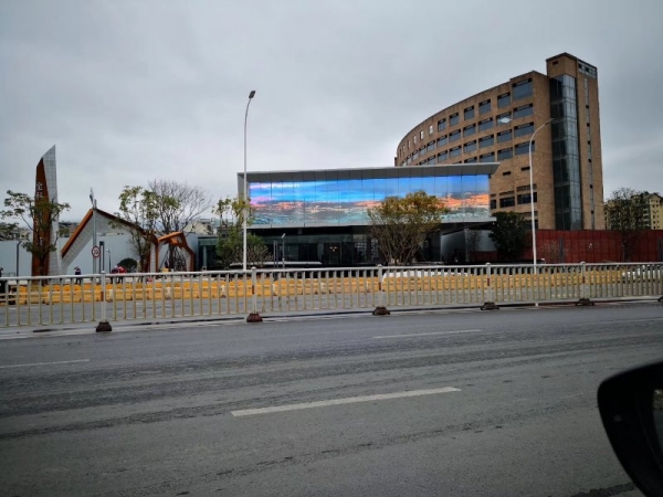 福州金科·嘉迪广场LED幕墙屏P10.42