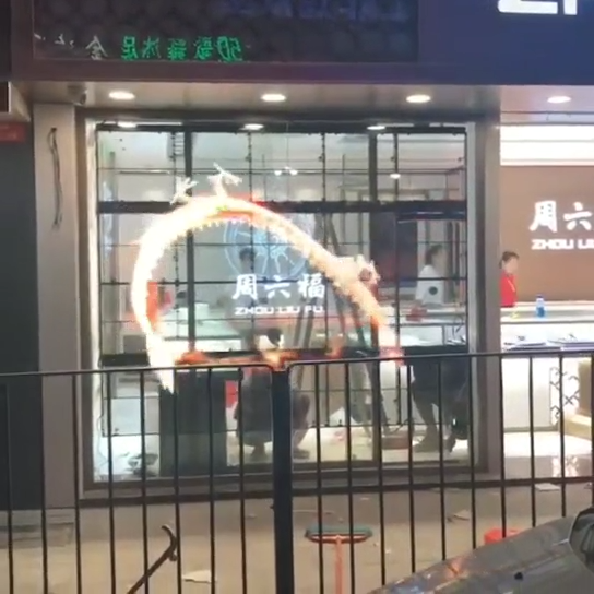 深圳西乡周六福珠宝LED透明屏
