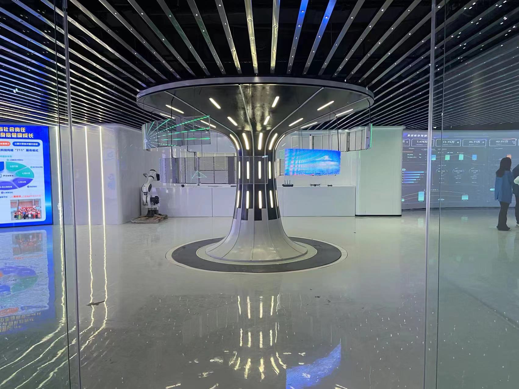 定制款LED透明屏装饰山东某展厅